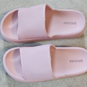 Bronax Women's Pink Slide Slippers